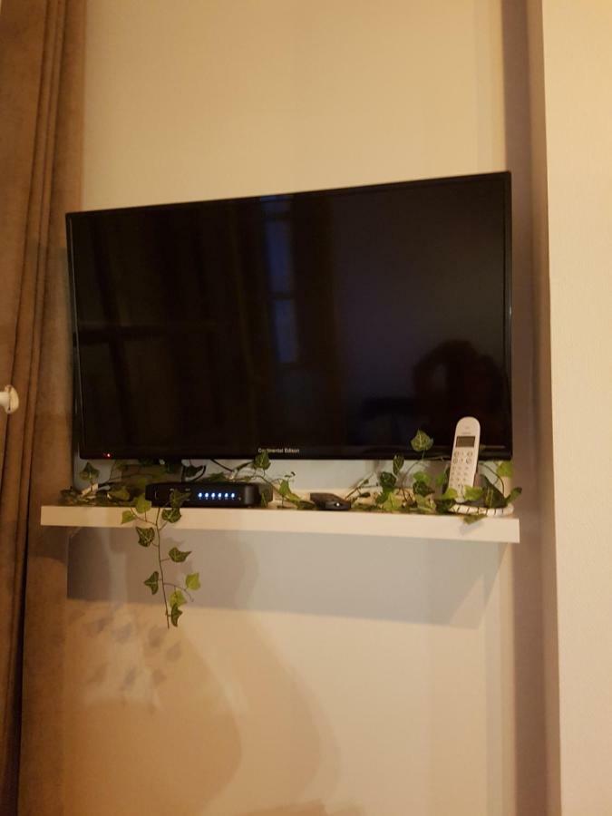 Appartement Havre de paix avec extérieur au coeur du vieux Tours Extérieur photo